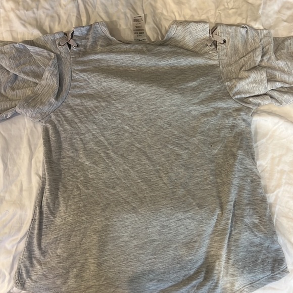 Bebe Grey top - Picture 2 of 2